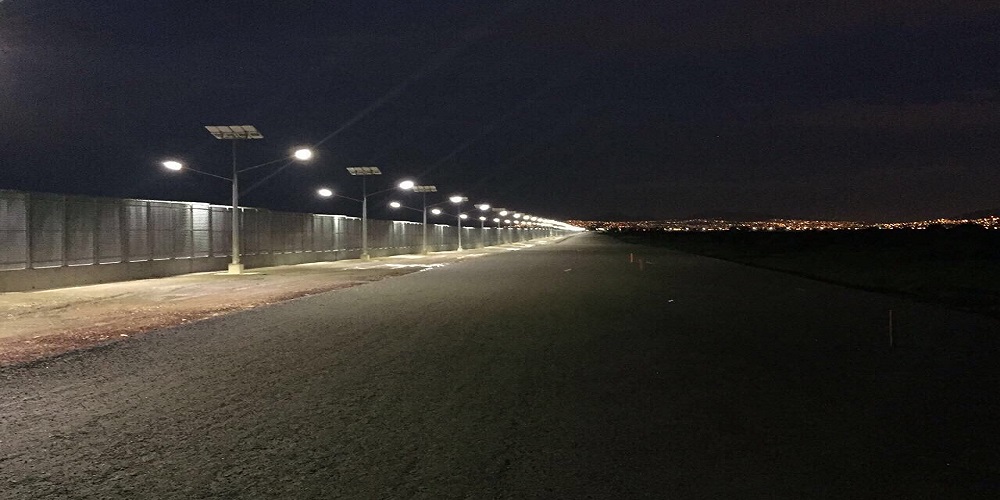 Outdoor solar street lights